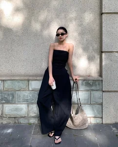 Summer Holiday Fashion Trends: How Vietnamese Youth Style Their Vacation Outfits - image 3