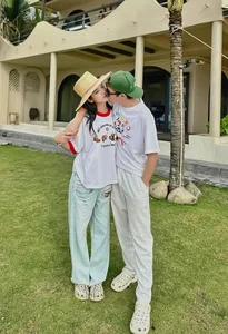 Elegant Couple Fashion: Exploring the Sophisticated Style of Quynh Luong and Her Husband - image 1
