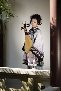Sophisticated Portraiture in YiTuYu Art Language Vol.6175 with Fang Ci Yan - image 7