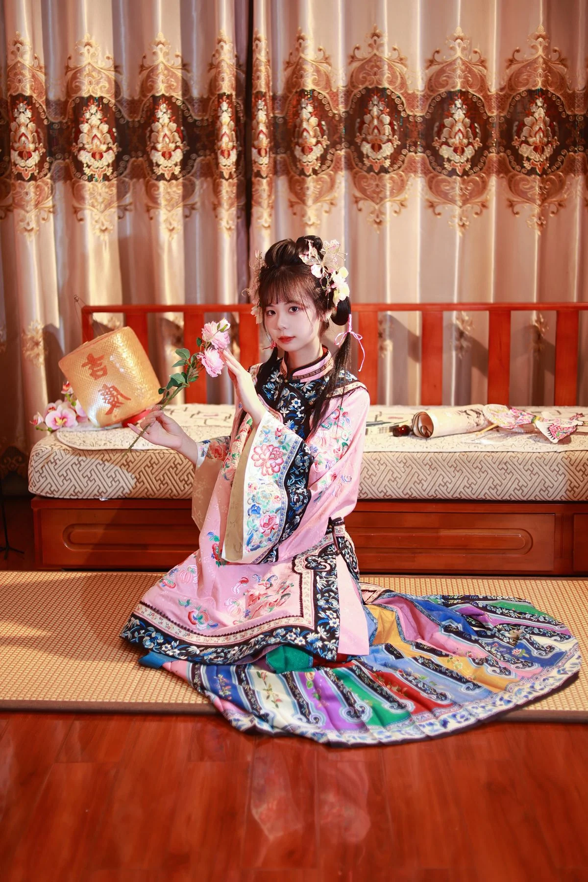 Vibrant Visuals: YiTuYu Art Language Vol.5207 Featuring Mu Yan Se Cc