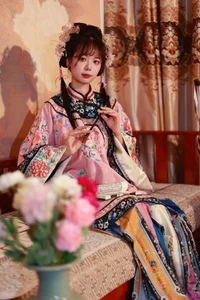 Vibrant Visuals: YiTuYu Art Language Vol.5207 Featuring Mu Yan Se Cc - image 32