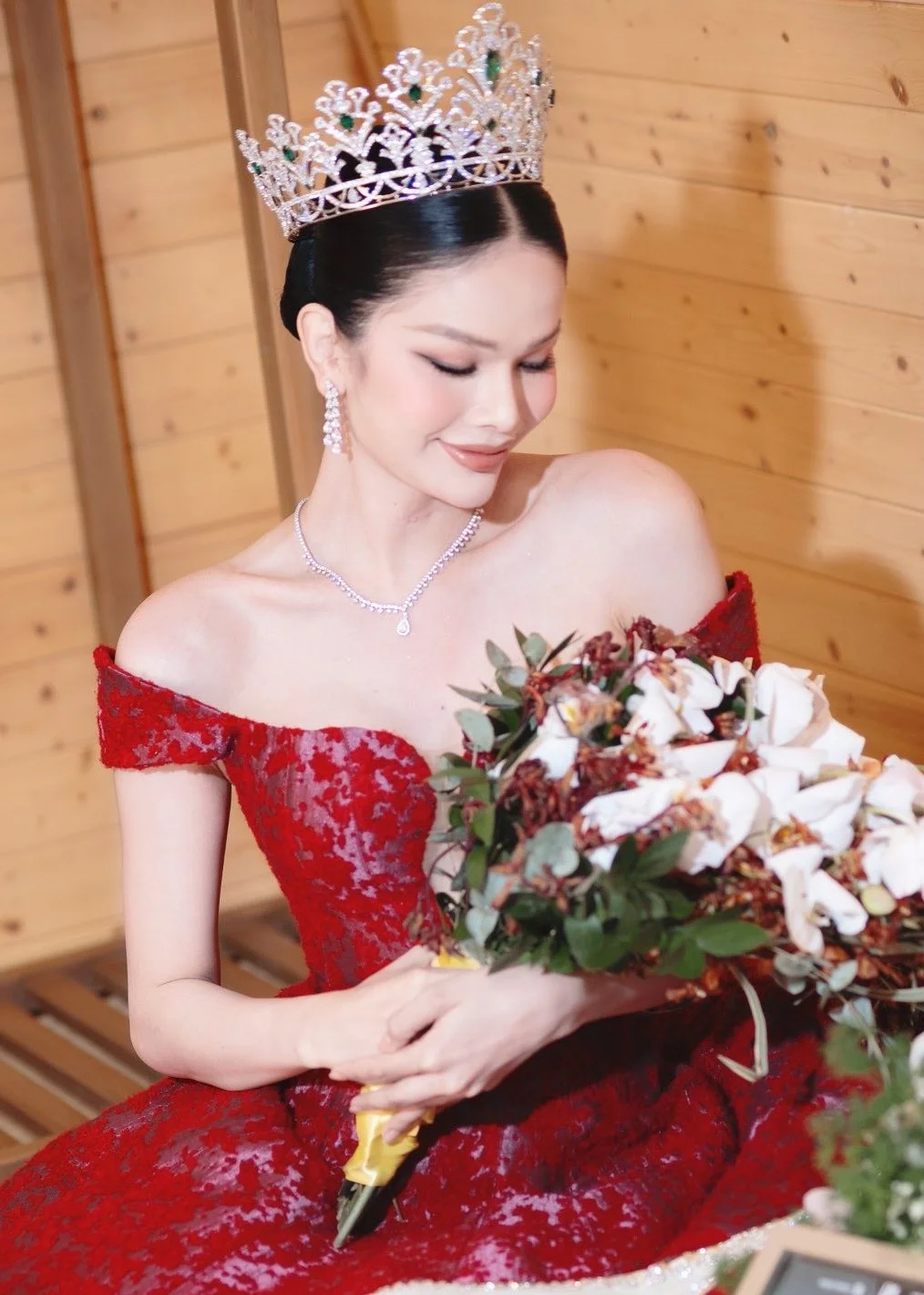 Beauty Queen Ha Tam Nhu Embraces Glamorous Fashion After Coronation Success