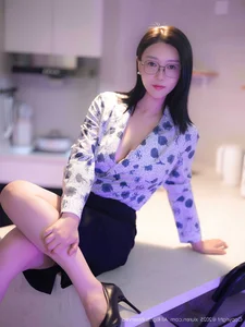 Elegant Portrait Photography Collection: Ya Ru Lao Shi in XiuRen No.10866 - 62 High-Quality Fashion Images for Creative Inspiration - image 26