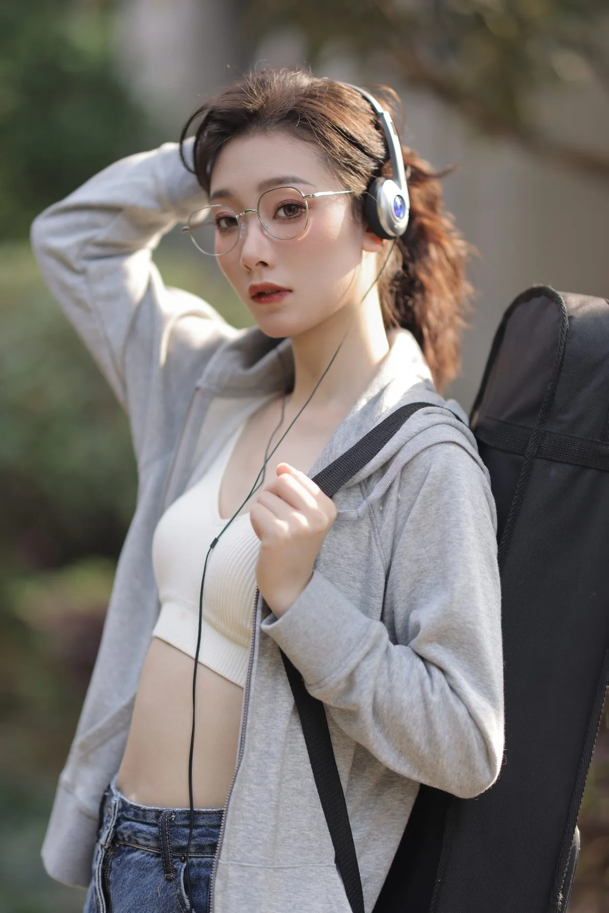Elegant Portraiture in YiTuYu Art Language Vol.4571 Featuring Xiao Xuan Zai Bu Zai
