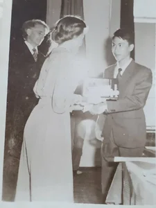 The Legendary Vietnamese Math Prodigy and Mentor Who Made Olympiad History - image 1
