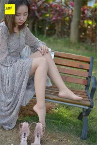 IESS Silk Foot Bento 215 featuring Xin Yue: Exquisite Artistry and Foot Appreciation - image 28