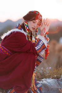 Zhang Zhang Bao Features in YiTuYu Art Language Vol.4520: A Fusion of Modernity and Art - image 8