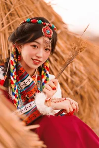 Zhang Zhang Bao Features in YiTuYu Art Language Vol.4520: A Fusion of Modernity and Art - image 20