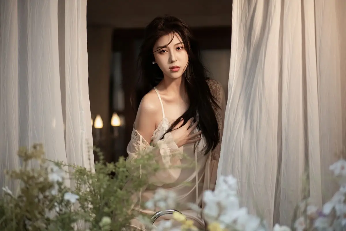 Etsuko's Enchanting Serenity: YiTuYu Vol.8580 Lace Nightwear in Soft Light.
