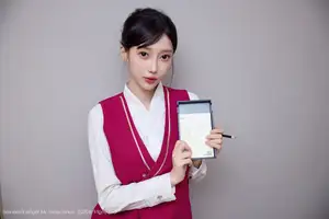 Captivating Yue Er Yue Er in Chic Office Attire - XiuRen No.10620 - image 31