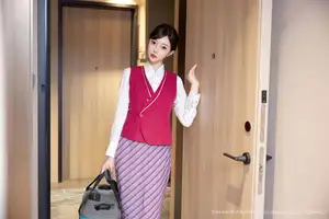 Captivating Yue Er Yue Er in Chic Office Attire - XiuRen No.10620 - image 9