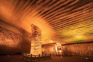 The Mystery of China's Largest Man-Made Cave: An Architectural Wonder That Defies Logic - image 6