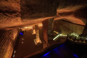 The Mystery of China's Largest Man-Made Cave: An Architectural Wonder That Defies Logic - image 7