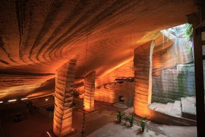The Mystery of China's Largest Man-Made Cave: An Architectural Wonder That Defies Logic - image 8
