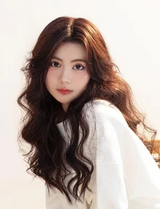 Stunning Teenage Daughters of Vietnamese Celebrities Who Are Stealing the Spotlight - image 0