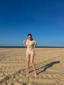 Ho Ngoc Ha Inspires Summer Beach Fashion Trends with Bold Mesh Outfit - image 3
