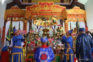 Explore the 200-Year-Old Whale Temple in Quy Nhon: Lang Ong Nam Hai Cultural Heritage and Spiritual Sanctuary for Coastal Vietnam Fishermen - image 5