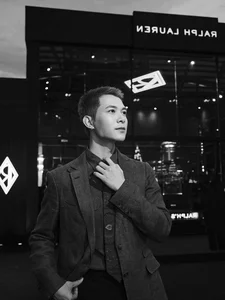 Anh Tu's Stylish and Masculine Evolution After Marrying Dieu Nhi - image 1