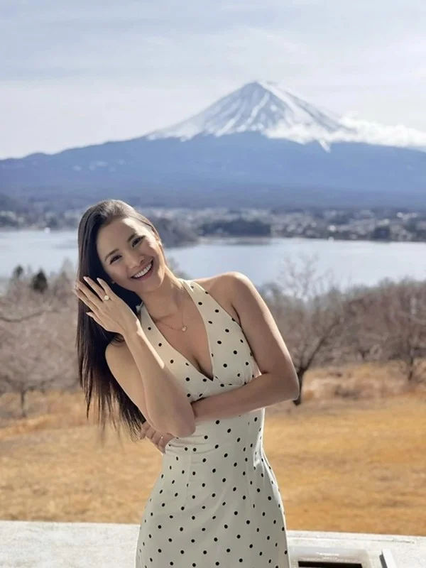 A Modern Fairytale: The Inspiring Journey and Romantic Proposal of a Rural Icon