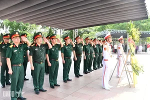 Central Military Commission and Ministry of Defense Honor Policy Families with Heartfelt Gifts - image 2