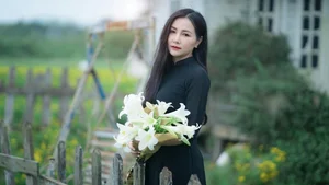 Collection of Beautiful and Pure Vietnamese Girls Celebrating Natural Beauty - image 2