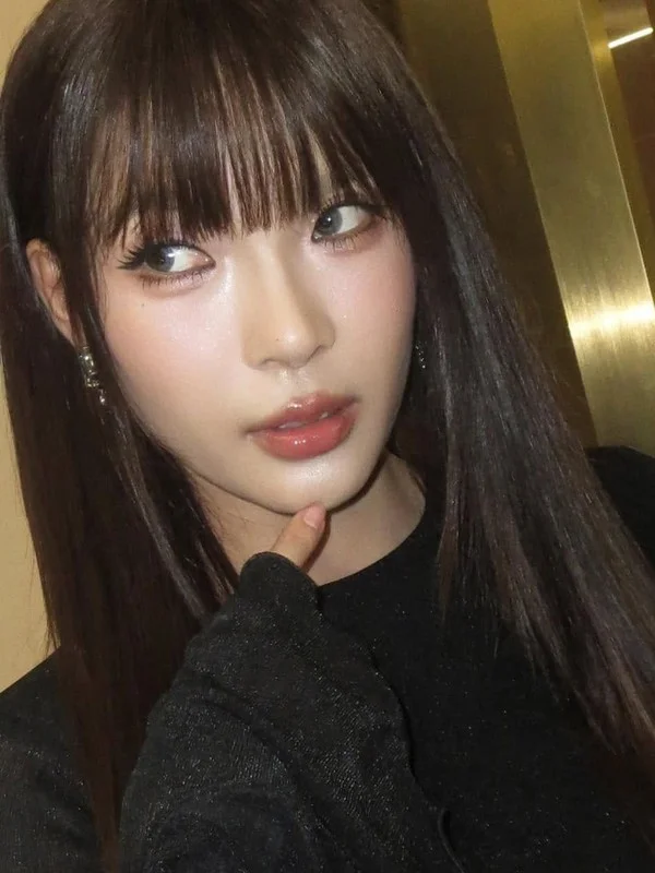 Thúy Diễm’s Youthful Transformation: The Vietnamese Star’s K-Pop Style