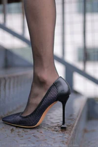 Xiaoliu in the Rain: Atmospheric IESS Photography Showcasing Elegant Black Silk Hosiery in a Moody Urban Setting - image 44