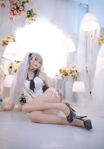 Coser Dong Ma Lu Sha Transforms into Azur Lane's Formidable: A Stunning Bridal Cosplay (16P) - image 3