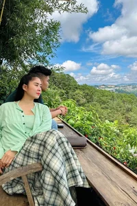 Celebrity Highlights: Nhật Kim Anh and Hari Won Showcase Close Friendship in Latest Photos - image 9