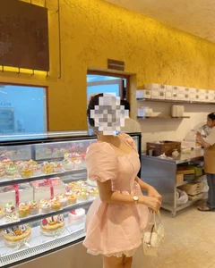 Modern Perspectives on Tradition: The Debate Over Contemporary Ao Dai Styling in Schools - image 6