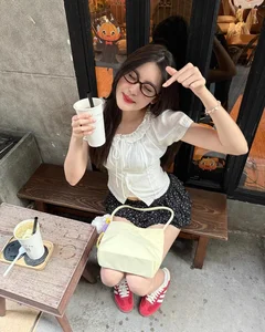 Netizens React to Stunning Pre-Puberty Photos of HIEUTHUHAI’s Girlfriend - image 7