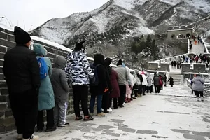 Resilience Amidst the Chill: Chinese Citizens Battle Record-Breaking Cold Wave - image 6