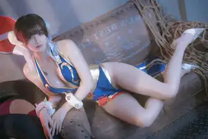 Coser Lu Ba Sui: Chun-Li's Alluring Combat Training Guide - image 19