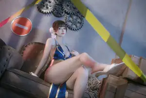 Coser Lu Ba Sui: Chun-Li's Alluring Combat Training Guide - image 28