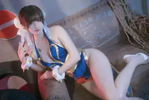 Coser Lu Ba Sui: Chun-Li's Alluring Combat Training Guide - image 5