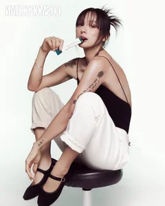 Lee Hyori Defines Timeless Beauty on Latest Cosmopolitan Cover - image 2