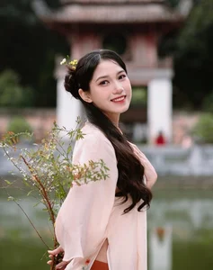 The Rising Star of Vietnamese Volleyball: Meet the 1.76m Athletic Sensation - image 4