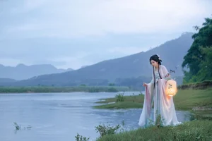 YiTuYu Art Language Vol.7715 featuring Jin Zou Ba: A Masterpiece of Visual Storytelling - image 7