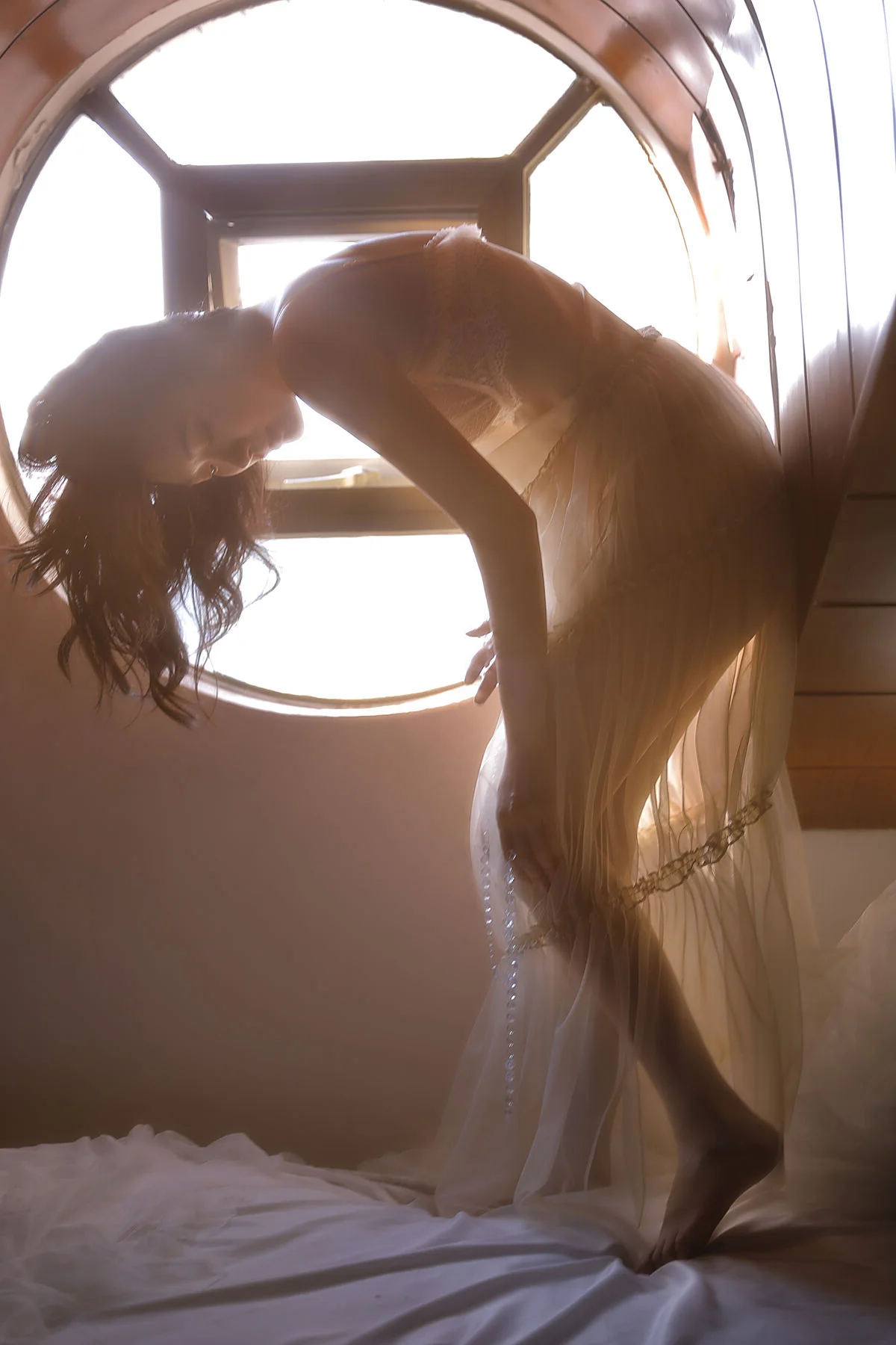 YiTuYu Art Language Vol.10318: A Visual Journey with Model Liu Liu