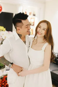 Tuan Hung’s Wife Reveals the Secret to a Harmonious Relationship with Her Mother-in-Law - image 0