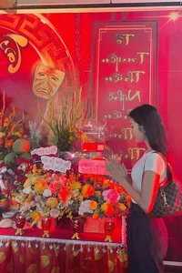 Ha Kieu Anh and Thuy Tien Join Forces for Heartwarming Charity Event - image 1