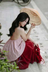 Poetic Muse in Vintage Heritage Style - image 2