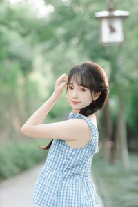 YiTuYu Art Language Vol.7813 Yu Pao Pao Artistic Portrait Series - image 1