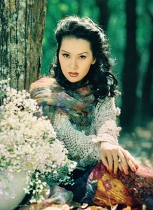 The Rise, Fall, and Quiet Life of a 1990s Vietnamese Beauty Icon - image 9