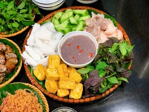 Beyond Pho: Discover the Best Must-Try Culinary Delights When Visiting Hanoi - image 5