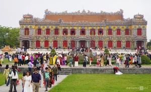 Vietnam’s Top Tourist Destinations Experience Record Crowds During Lunar New Year 2024 - image 5