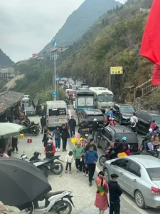 Vietnam’s Top Tourist Destinations Experience Record Crowds During Lunar New Year 2024 - image 2