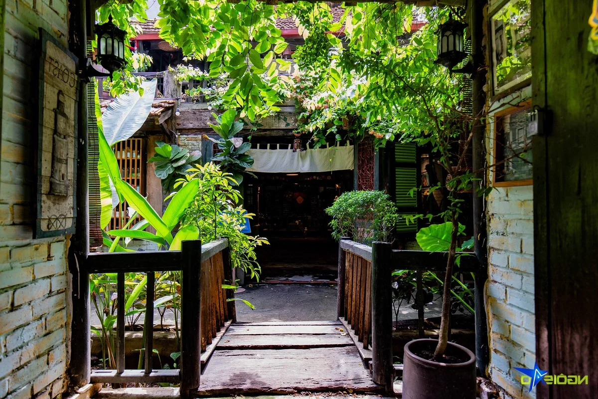 Experience Northwest Culture at This Unique Stilt House Cafe in Hanoi
