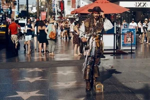 World-Famous Boulevards: Iconic Streets Every Traveler Should Visit - image 105