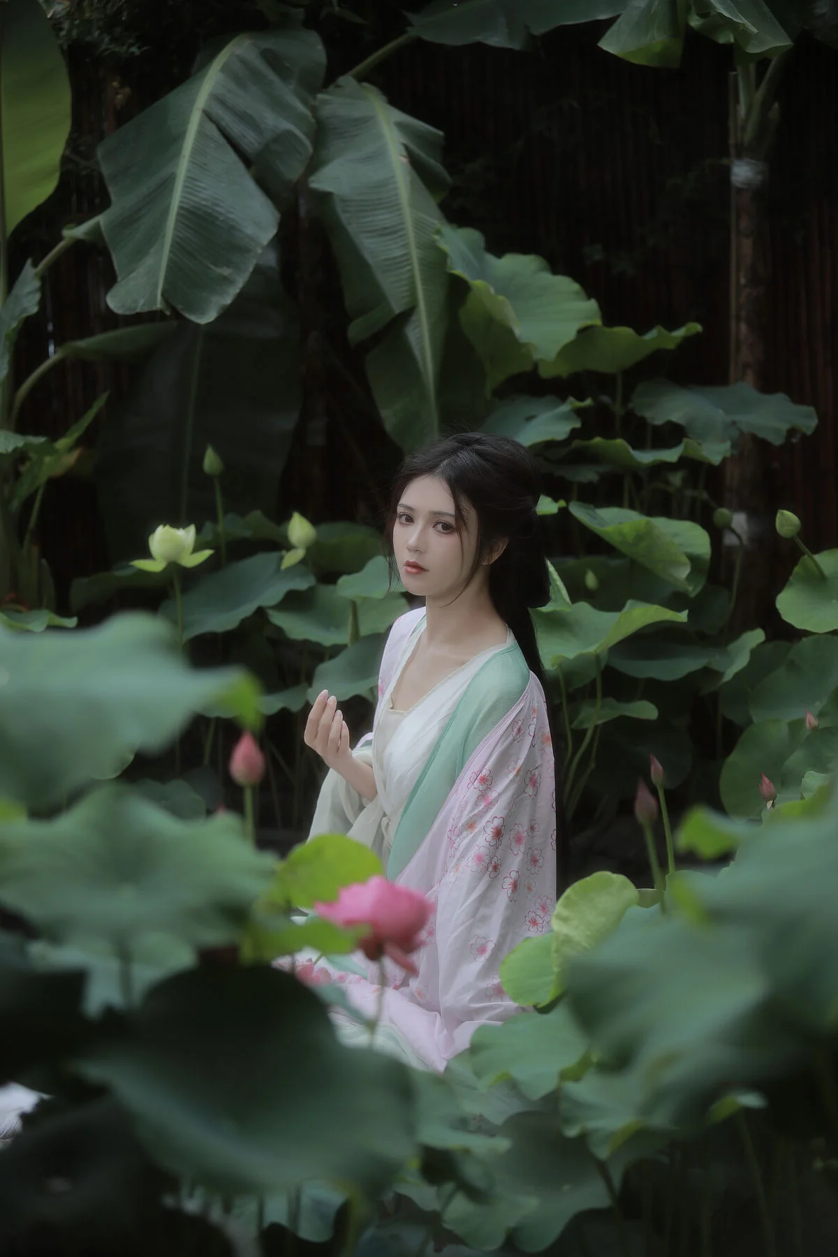 Exploring the Aesthetic Brilliance of YiTuYu Art Language Vol.7359 Wu Sui Sui